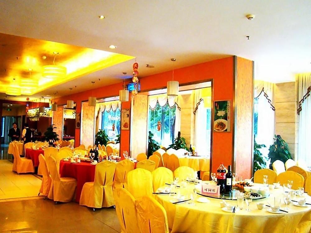 Huanying Living Hotel Shilong Branch Tung-kuan Exteriér fotografie